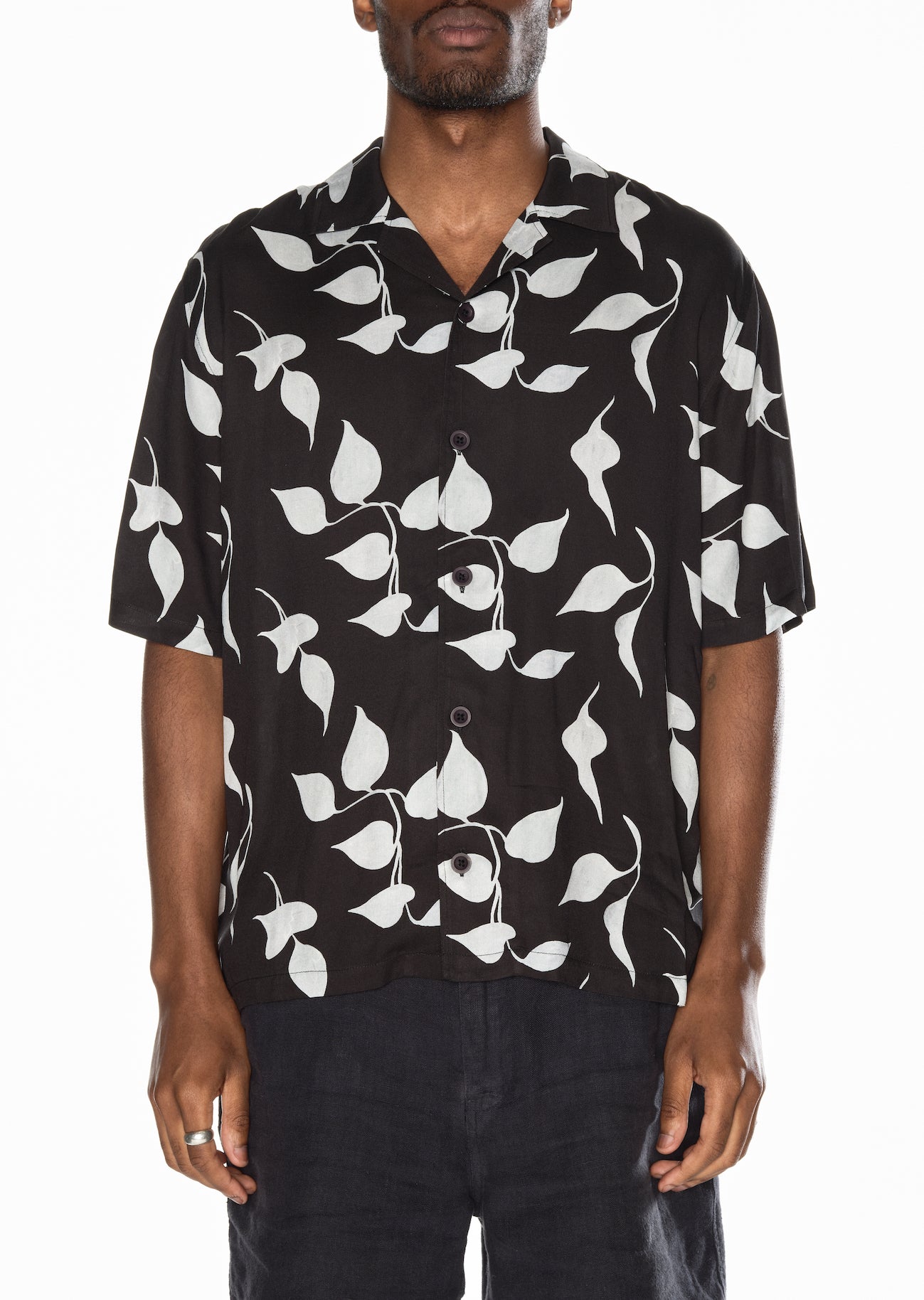 Short Sleeve Bowling Shirt in Charcoal