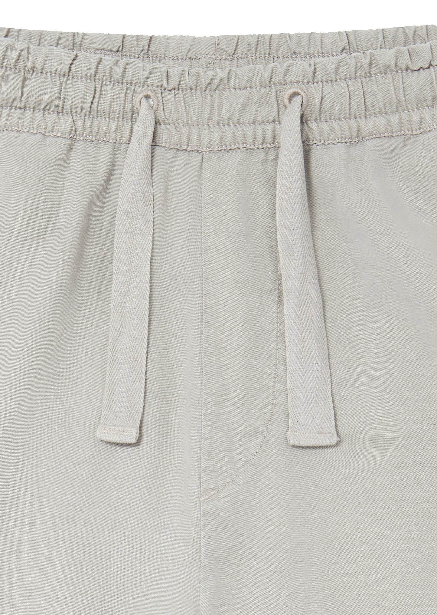 Bowling Short in Light Grey
