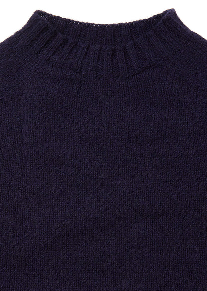 Seamless Raglan Shetland in Navy